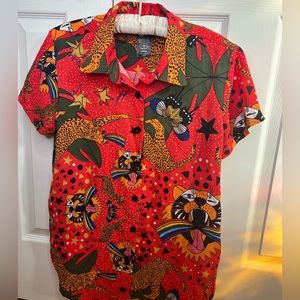 Nooworks Joyce Button Up Top in Disxcontinued “Pride Tiger” Print Size L